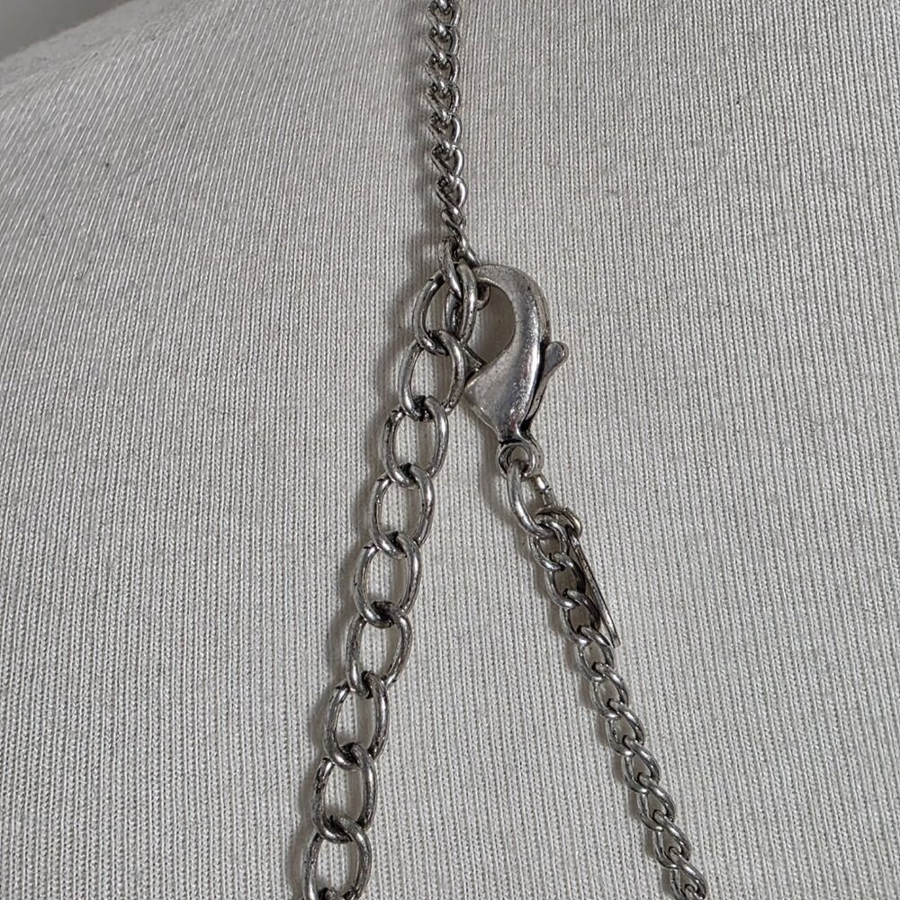 Chico's Etched Silvertone Medallion Pendant Necklace Mexican Inspired Boho - Picture 13 of 14